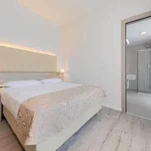 Отель Delfino Venezia, Местре
