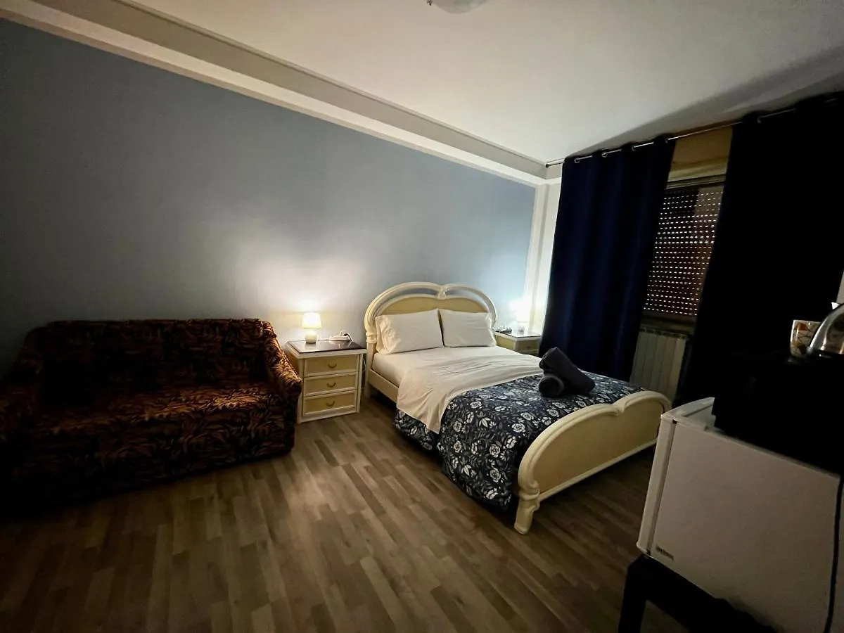 San Marco Rooms - Venice Bissolati Street Mestre 3*,  Italia